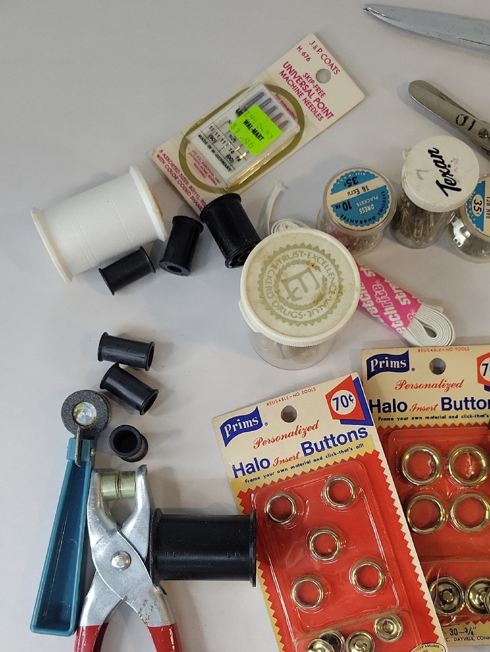 Sewing Notions Lot with Thread Spools & Scissors - Multi - Picture 10 of 17